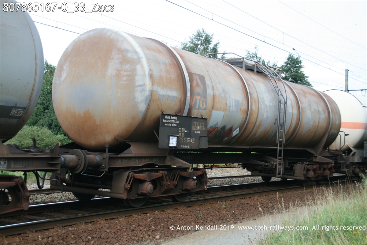 807865167-0_33_Zacs.JPG